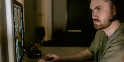 Proizvodnja opreme za zračenje, elektromedicinske i elektroterapeutske opreme